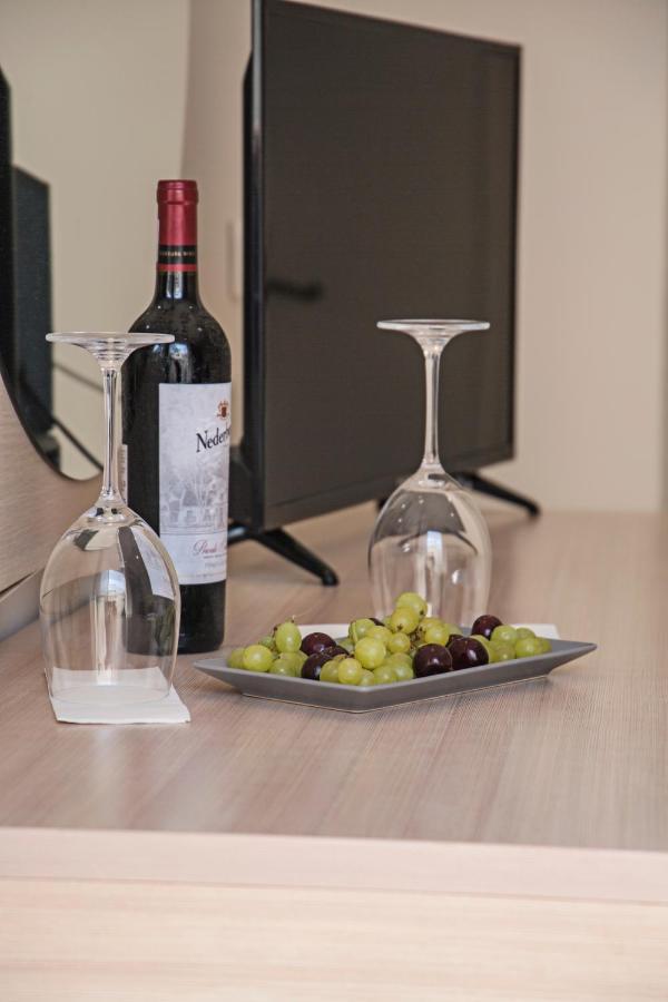 San Georgio Boutique Hotel (Adults Only) Agios Georgios Pagon Buitenkant foto