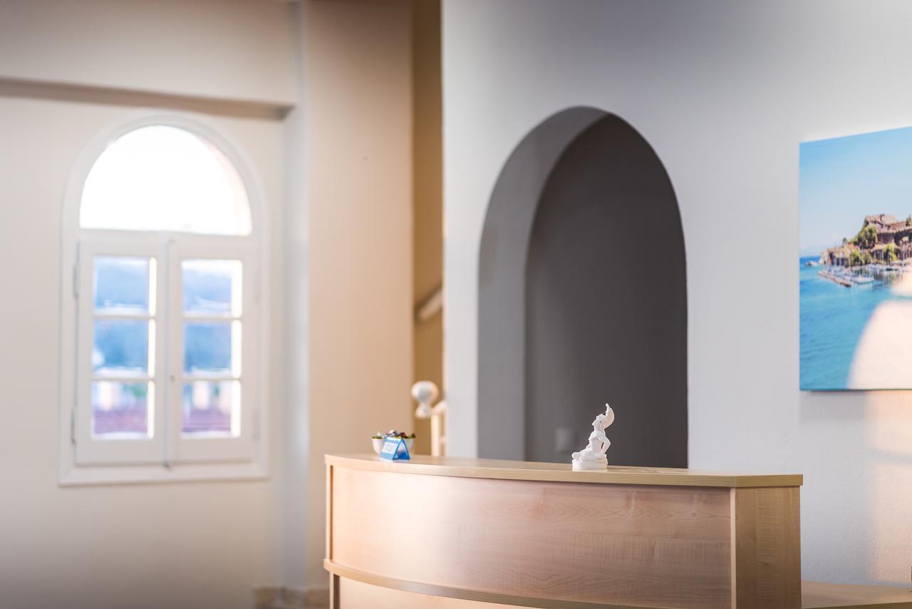 San Georgio Boutique Hotel (Adults Only) Agios Georgios Pagon Buitenkant foto
