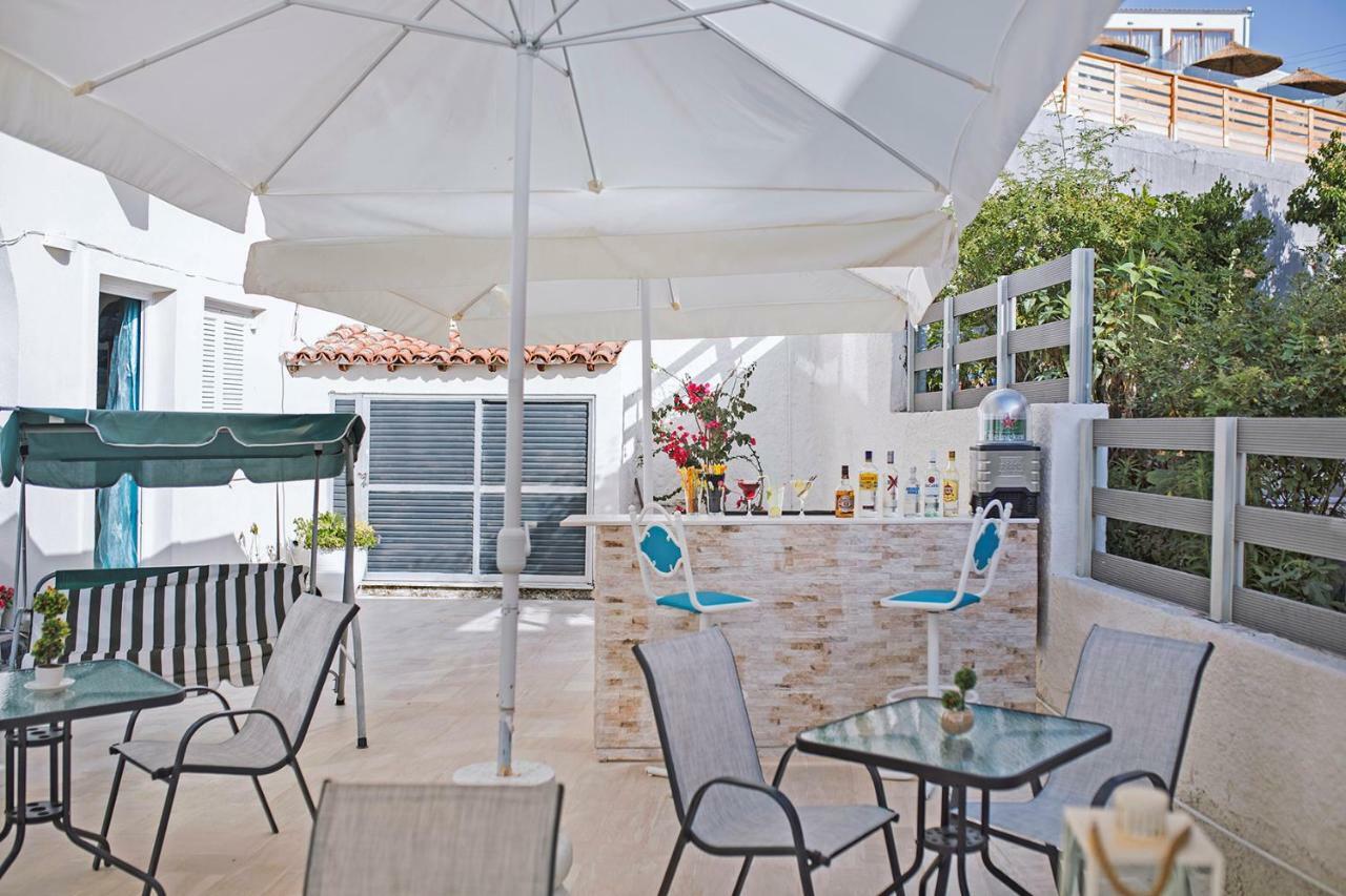 San Georgio Boutique Hotel (Adults Only) Agios Georgios Pagon Buitenkant foto